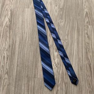 Express Skinny Tie